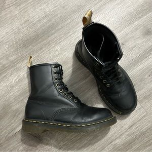 Women’s Doc Martens Black Combat Boots Size 5